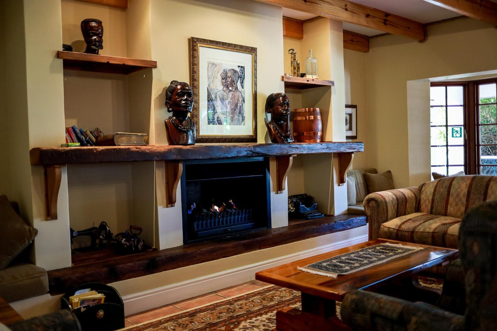 Altes Landhaus Country Lodge Oudtshoorn Exterior photo