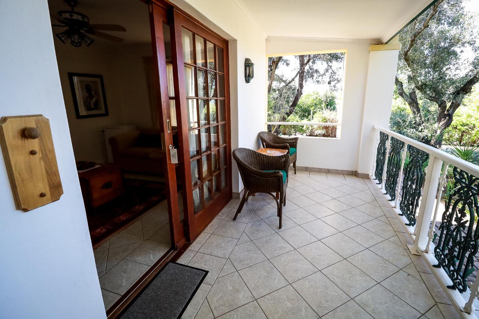 Altes Landhaus Country Lodge Oudtshoorn Exterior photo